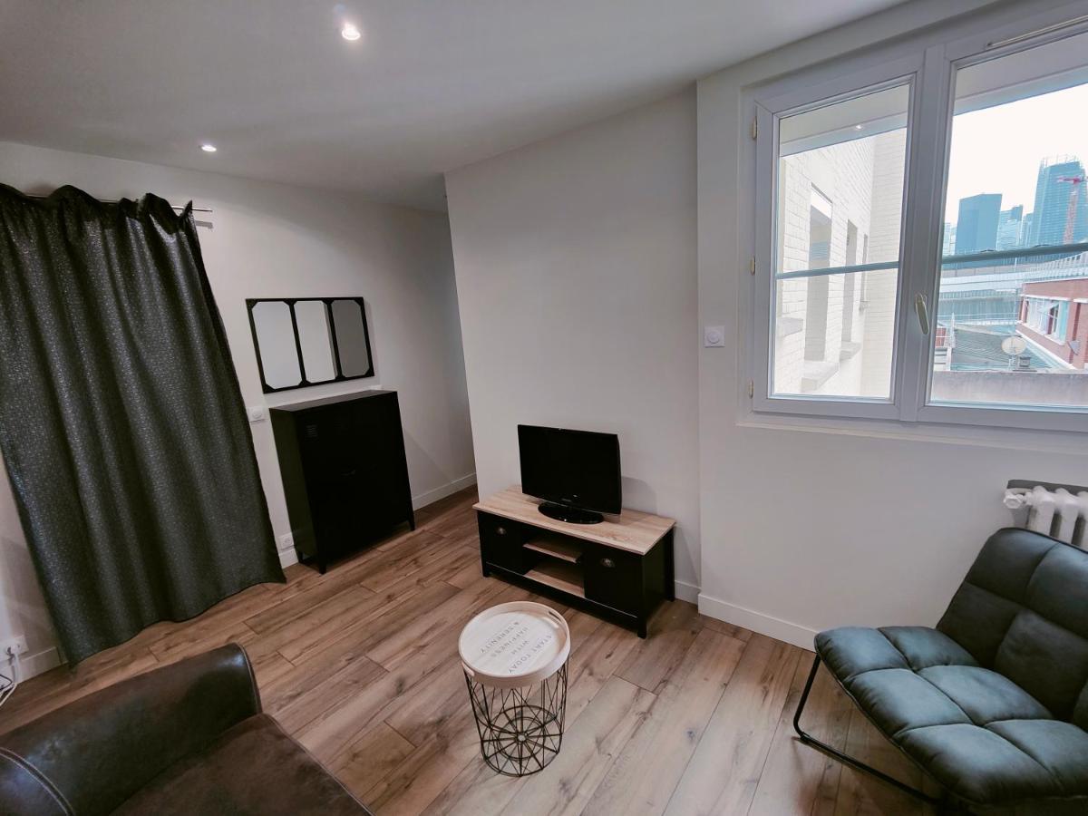 Appartement Business 拉加雷讷科隆布 外观 照片